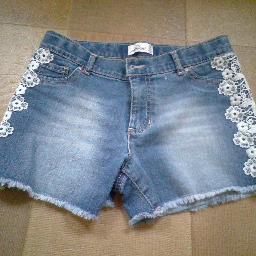 Jean shorts! They are JORDACHE!
